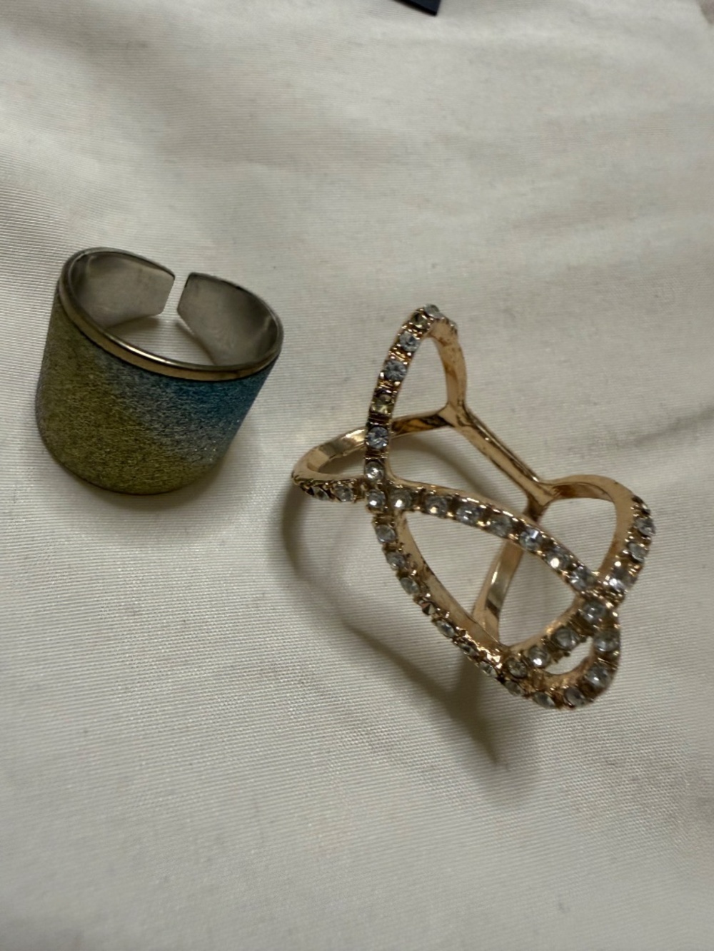 Jewerly - Picture 2 of 5